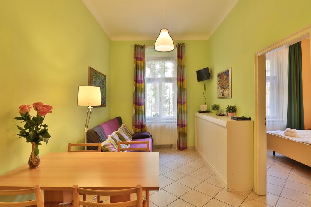 Apartment Na Kozacce 6 Praga Quarto foto